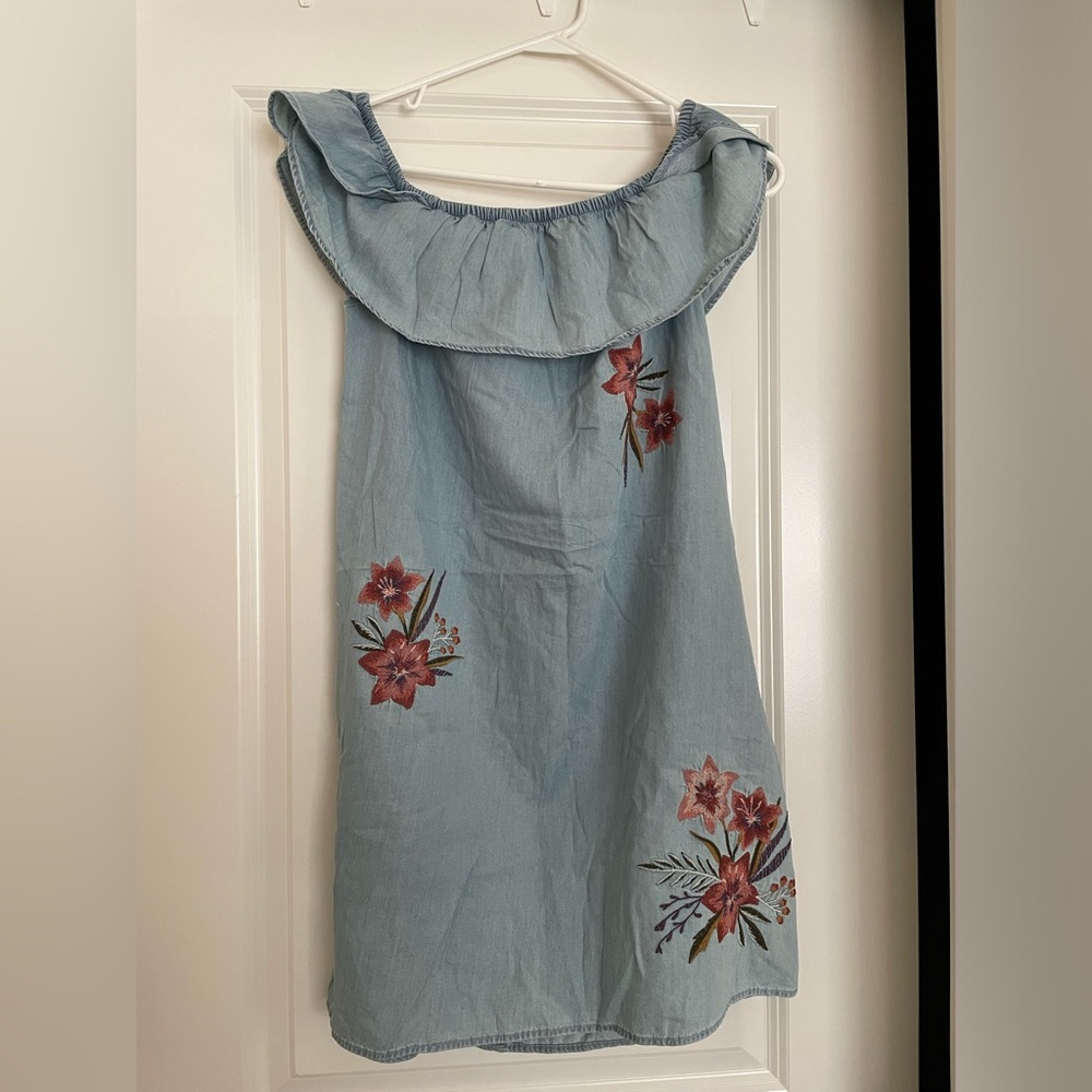 NWT express blue chambray off shoulder dress
